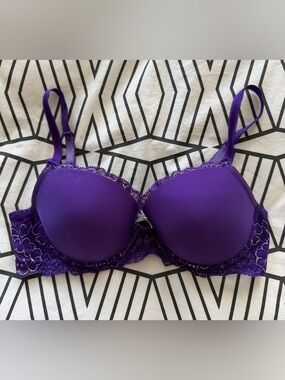 Victoria Secret Dream Angels Lined Demi Bra